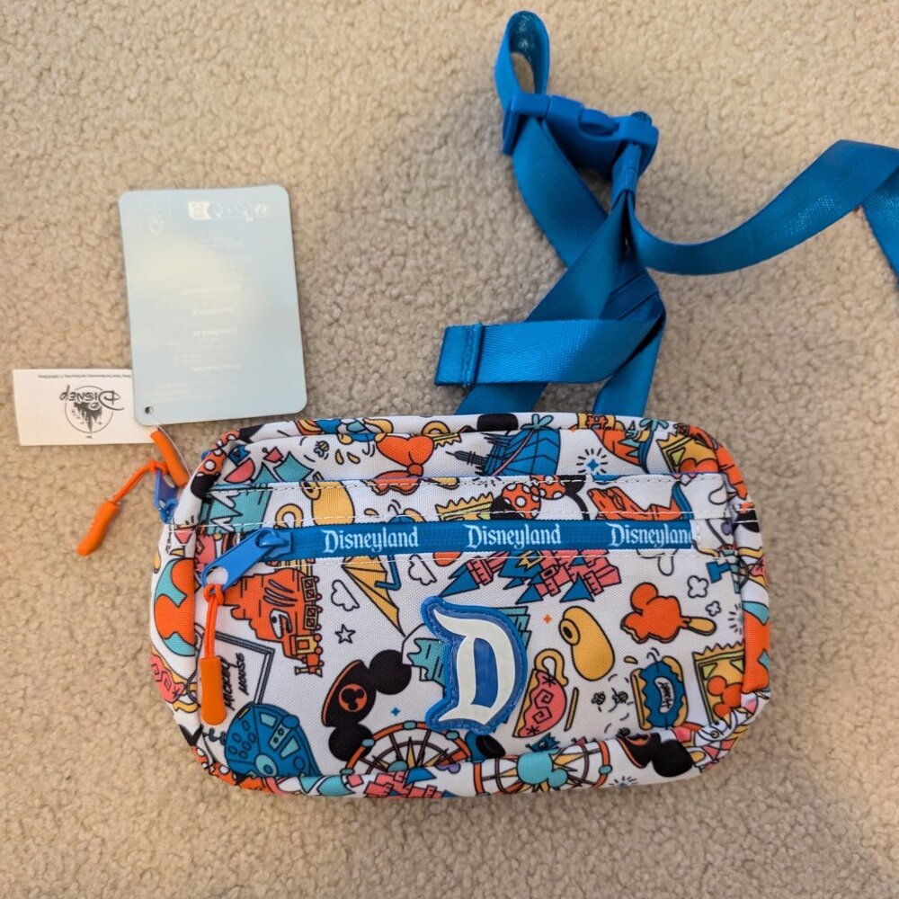 Disneyland Play in the Park Belt Bag Fanny Pack 2025 Limited Edition NWT